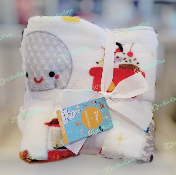 Disney Other - DISNEY PARKS KINGDOM OF CUTE THROW BLANKET